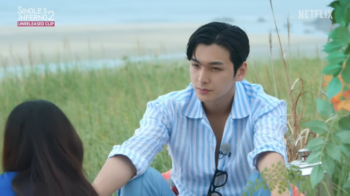 from_mariii's tweet photo. IF MY MAN DOESNT LOOK AT ME THE WAY SEJUN LOOKS AT SOE I DONT WANT IT 😩😭 #SinglesInferno2 https://t.co/JLvIWPqj98