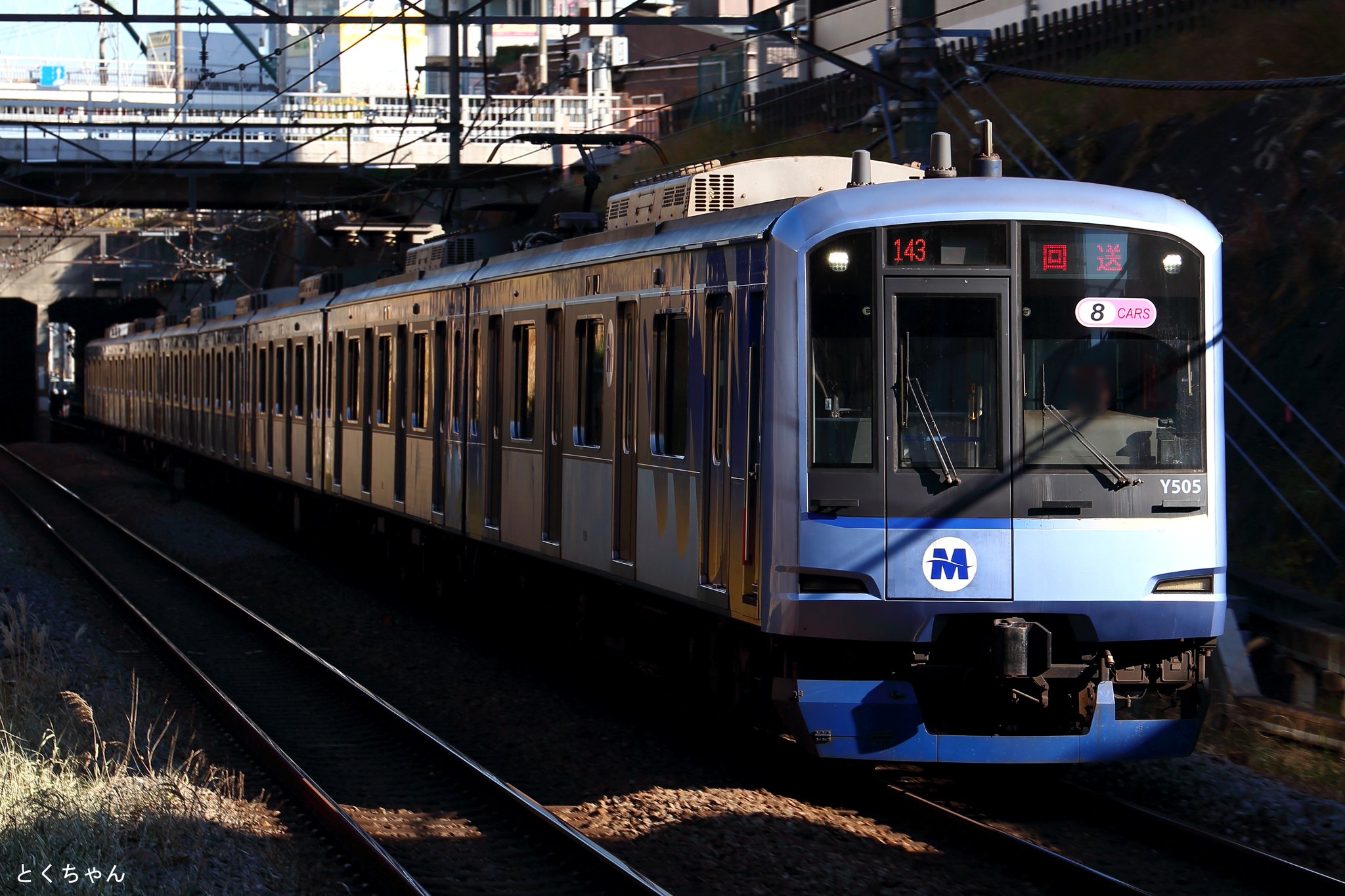 FmP_7leaEAMcHW_.jpg:large