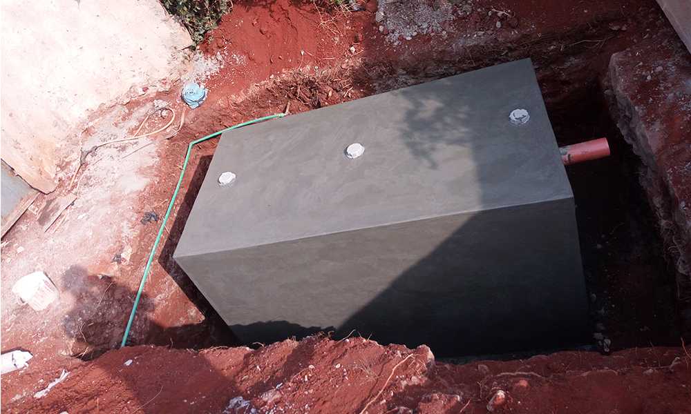 KaseeKim's tweet photo. We do construction of Bio Digesters. 🚧 🏗️

Why do you need a bio digester instead of a septic tank?
1. No maintenance required,✅
2. No exhausting✅
3. Spend less for more value✅
4. Less space needed. ✅
5. No smell✅

Call us; 0714364397

#LesediDevelopers #SafaricomExposed https://t.co/s9N7Y0EUA8