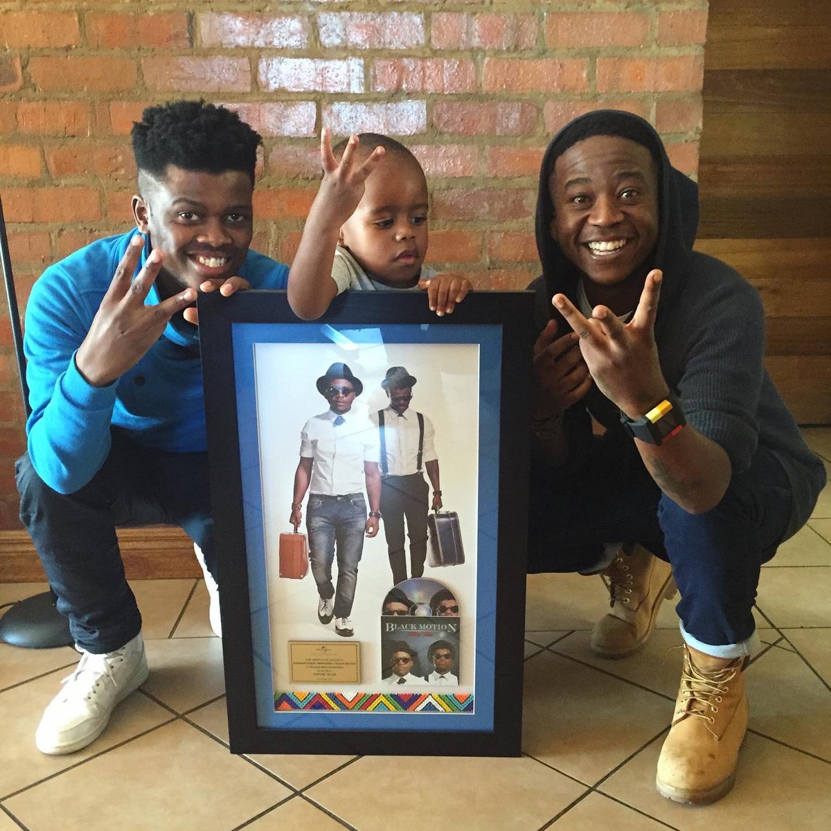 djarchjnr's tweet photo. Stronger together 🙏🏽. Love you uncle @murdahbongz &amp; uncle @realthabosmol ❤️.

@black_motion forever 🙌🏽.
#blackmotion https://t.co/U3yguVltjC