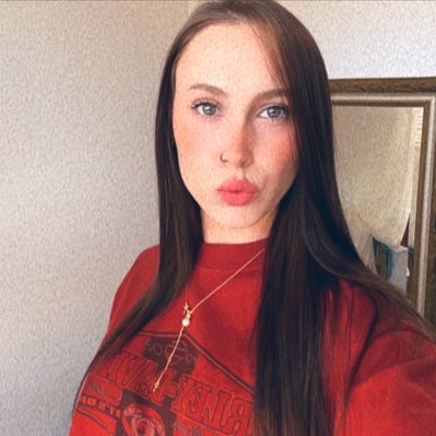 savannasarvis's tweet photo. #NewProfilePic https://t.co/1hzf36Sq98