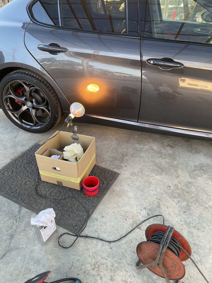 italian_in_JP's tweet photo. A random flying pebble gave this car her first scratch on NYE.
Tiny as hell but can’t unsee it once you see it. Well let’s rectify this s***

#car #cars #alfa #alfaromeo #italiancars #italiancar #carsjapan #bodywork #carfix #carsinjapan #turbo #lowcar #lowrider #italianinjapan https://t.co/W2k84HRGPq