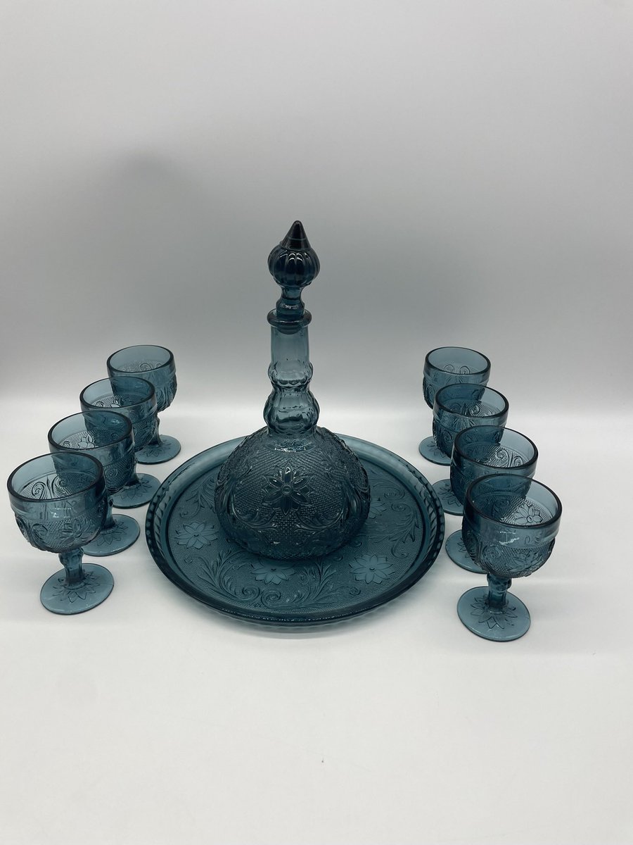 LoriesHawksNest's tweet image. These are just some of my new listings!!
#Pyrex #Tiara #IndianaGlass #MidCentury #Patriotic #AnchorHocking #RedWhiteandBlue

etsy.me/3RSpm12