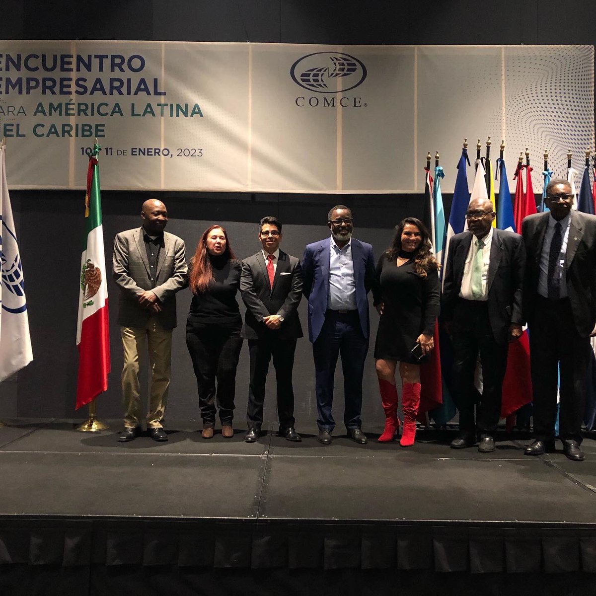 jlvalmon's tweet photo. Encuentro Empresarial para America Latina y Caribe, por @ComceOficial 

Sinergias comerciales y logísticas para generar negocios a empresas Veracruzanas, asociados @comceveracruz y Sur-Sureste. Un gran mercado que aprovechar. La óptima y ágil logística es la base #SomosCOMCE https://t.co/Ui9WiPHbKw