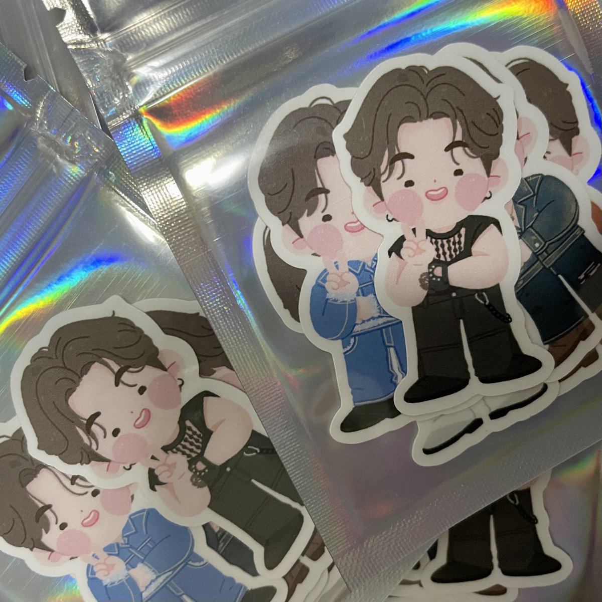 แพคเรียบร้อยพร้อมส่งถึงมือพี่ๆโดโน่ครับบ 🫶

Fan art by : <a href="/ttfs_/">03.15</a> #TTFSreview
Printing : <a href="/iduckyshop/">ꔛ I͟D͟U͟C͟K͟Y͟ ⟡ 𝐶𝑟𝑒𝑎𝑡𝑒 𝑌𝑜𝑢𝑟 𝑠𝑡𝑦𝑙𝑒</a>