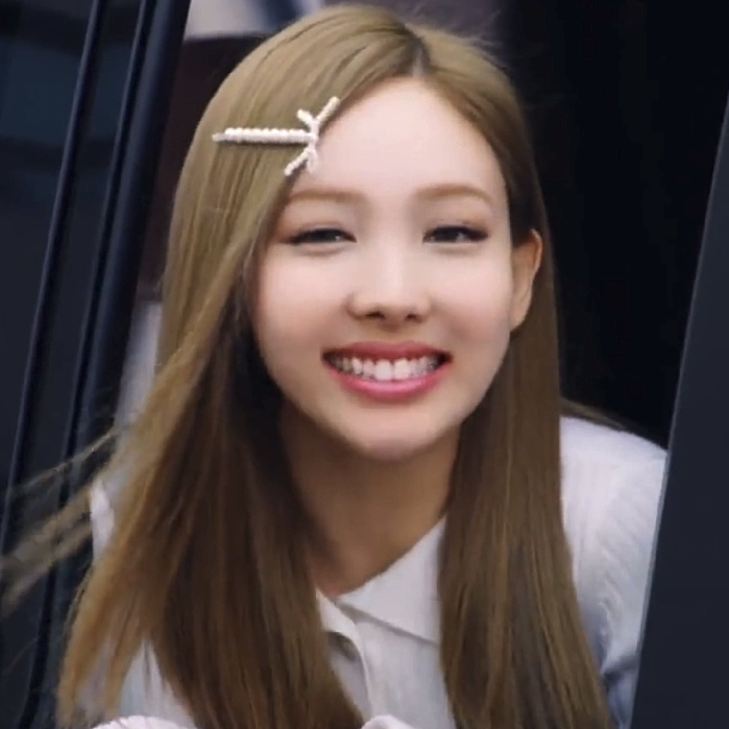 nayeon pics on Twitter "nayeon, you’re so PRETTY https//t.co