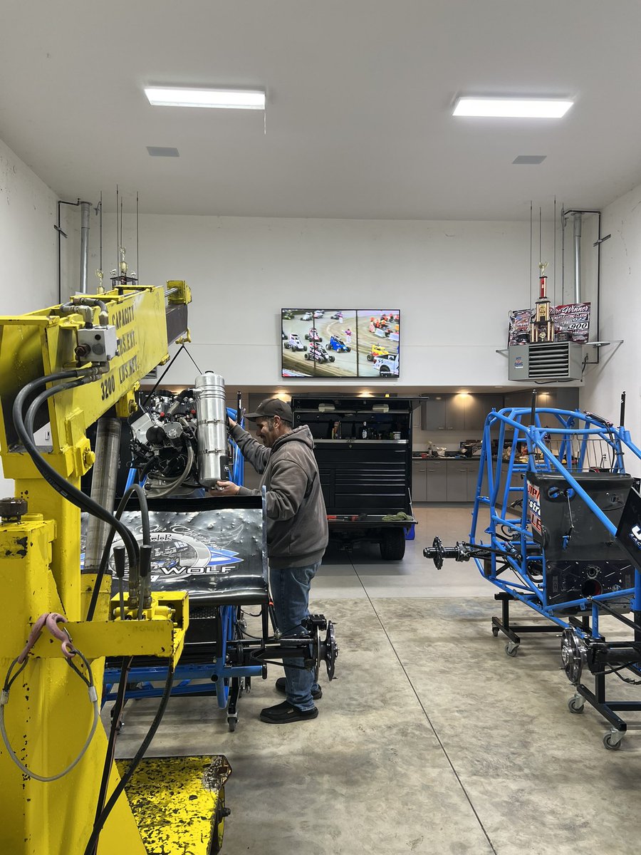 Getting ready for 23! #tweetyourfloseat #ChilliBowl <a href="/NosEnergyDrink/">NOS Energy Drink</a>