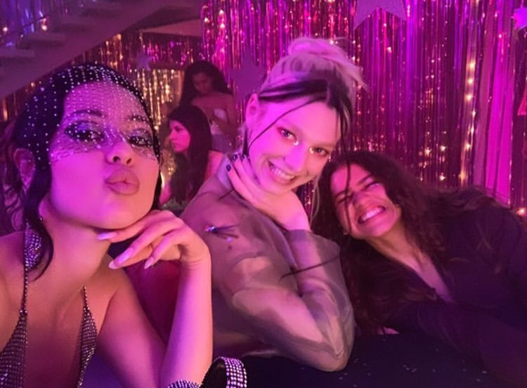 alexafiles's tweet image. Alexa Demie, Zendaya, and Hunter Schafer for the 1st season of Euphoria