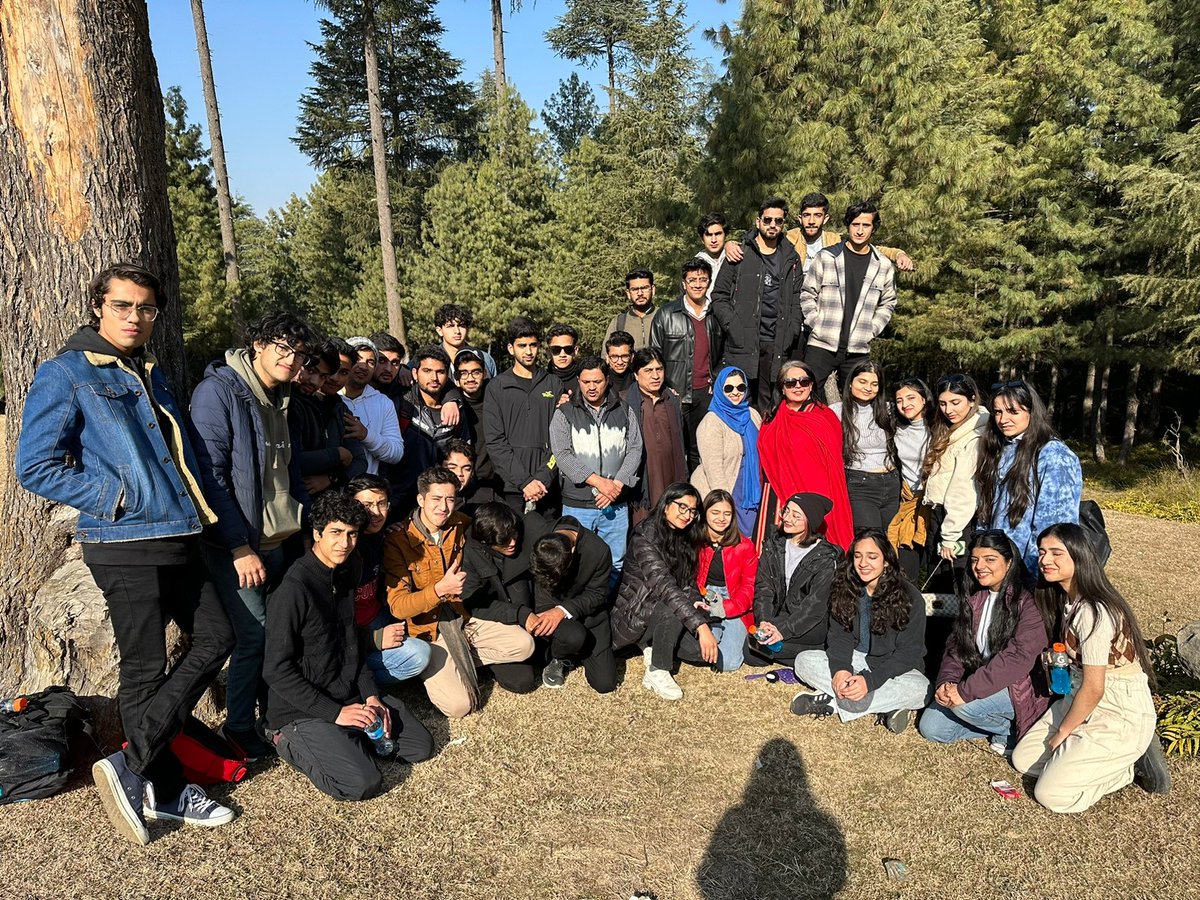 Froebels's tweet photo. A Level students visited Dhir Kot, Kashmir for a much-needed respite after their term examinations. They sat around a bonfire, sang along with their classmates, and explored the beautiful terrain while hiking.
#Froebels #Froebelians https://t.co/Apx0zFNtQx