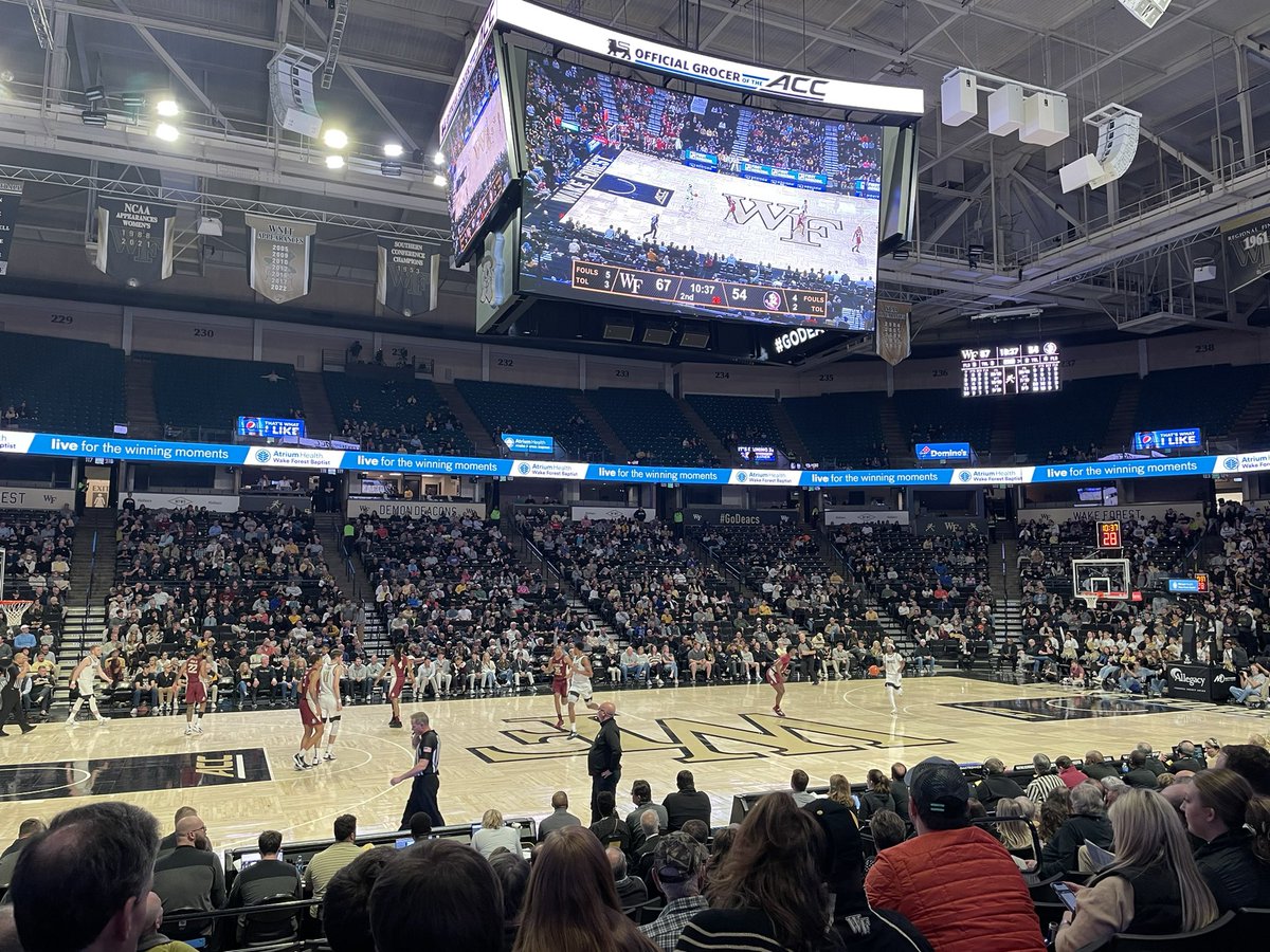 RossTay2023's tweet photo. Go Deacs! https://t.co/oxbAU7fCv3
