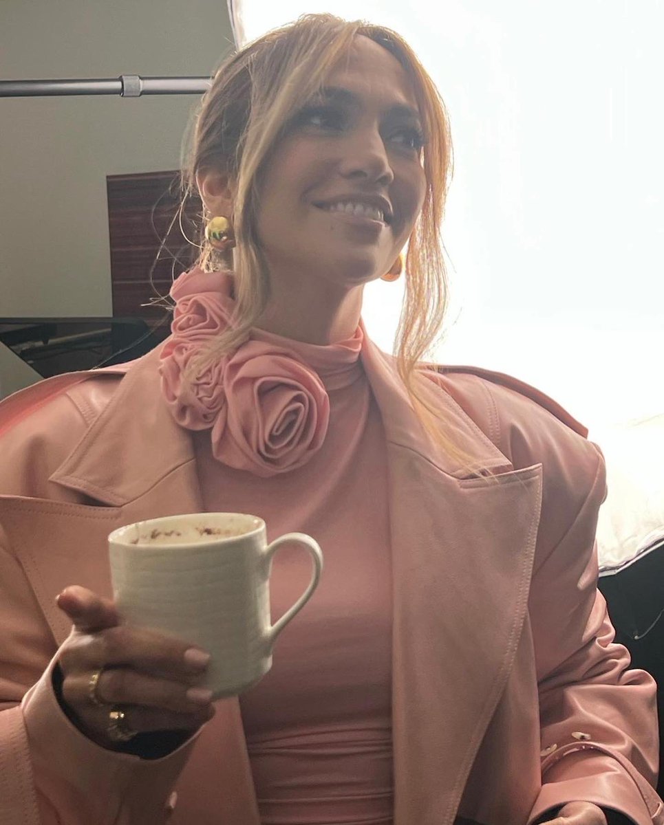 JLo's tweet photo. On Wednesdays we wear pink 💕💗 @shotgunwedding @primevideo https://t.co/w01uo1tXLe