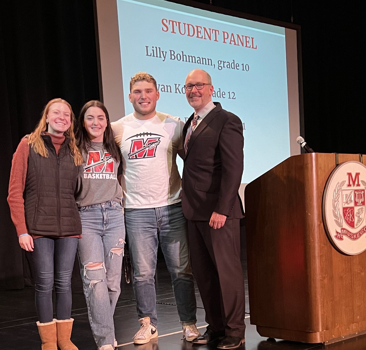 Inspiring to hear our current students share tips on how to be successful in high school with our future Warriors! Great schools have AWESOME student leaders! #mhspride <a href="/1WarriorMHS/">1WARRIOR</a> <a href="/MuskegoNorwaySc/">Muskego-Norway Schools</a>