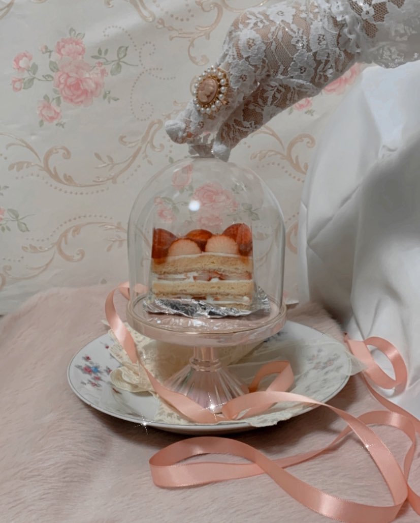 _schonoces_'s tweet photo. Elegant cameo ring #cameo #ring #rococo #指輪　#カメオ https://t.co/1Ckx2vtTW5