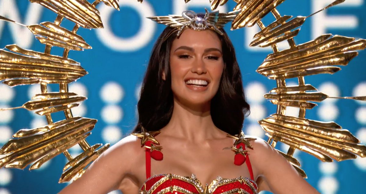 PhilippineStar's tweet photo. LIPAD, DARNA! 🇵🇭❤️

Miss Universe Philippines 2022 Celeste Cortesi dons a Darna costume for the national costume round during the preliminary competition on Thursday. (Facebook/Miss Universe) https://t.co/NloIn7lBWV