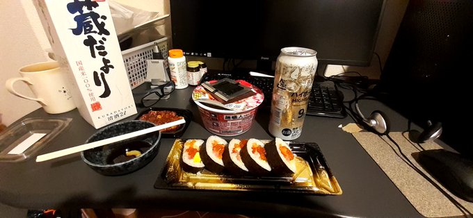 飯だ❗ https://t.co/oEGpccpyaT<a href="/tag/%E5%A5%B3%E8%A3%85%E7%94%B7%E5%AD%90%E3%81%AF%E8%87%AA%E6%92%AE%E3%82%8A%E3%82%92%E4%B8%8A%E3%81%92%E3%82%8D"class="tags"><span>#女装男子は自撮りを上げろ</span></a><a href="/tag/%E5%A5%B3%E8%A3%85%E3%81%A7%E3%83%90%E3%82%A4%E3%83%88"class="tags"><span>#女装でバイト</span></a><a href="/tag/%E5%A6%84%E6%83%B3%E3%82%B7%E3%83%AA%E3%83%BC%E3%82%BA"class="tags"><span>#妄想シリーズ</span></a>