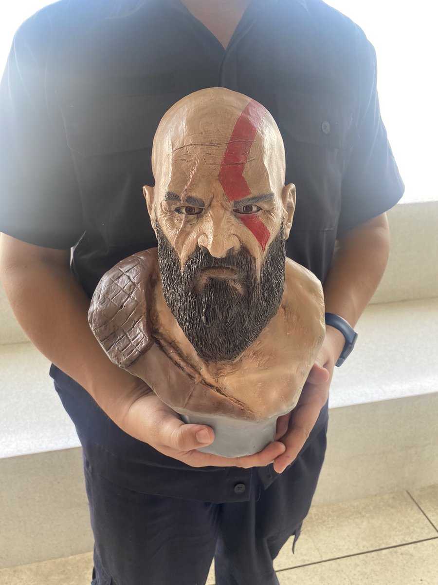 Sakool14's tweet photo. kratos #sculpture #godofwar #godofwarragnarok ##kratos #โมเดล #หุ่นเสมือนจริง #ของเล่น #handmad #ps5 #sculpt #art #artwork https://t.co/T0WkgWrnJK