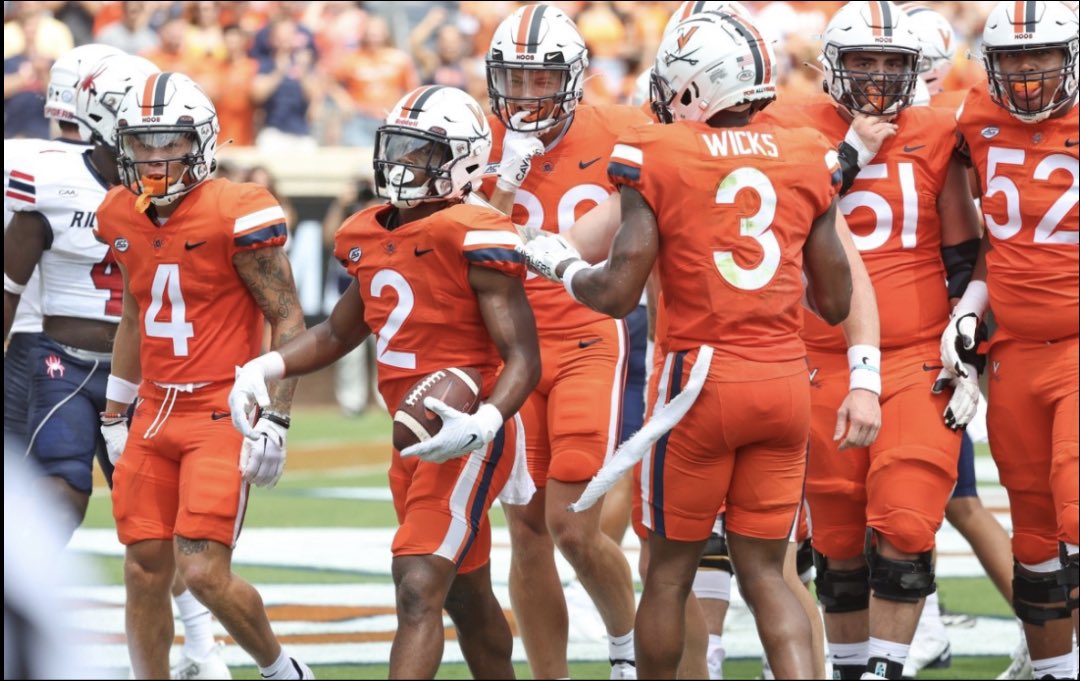 jamisonmejia16's tweet photo. After a great talk with @coachdeskitch I’m excited to announce my first Power 5 offer from @VirginiaFootbal !! @JRConrad64 @njblankenship @justinpruitt68 @Ostroski_BigO @batigersports @PrepRedzoneOK #thankfulandgrateful https://t.co/6cMgtCofX2