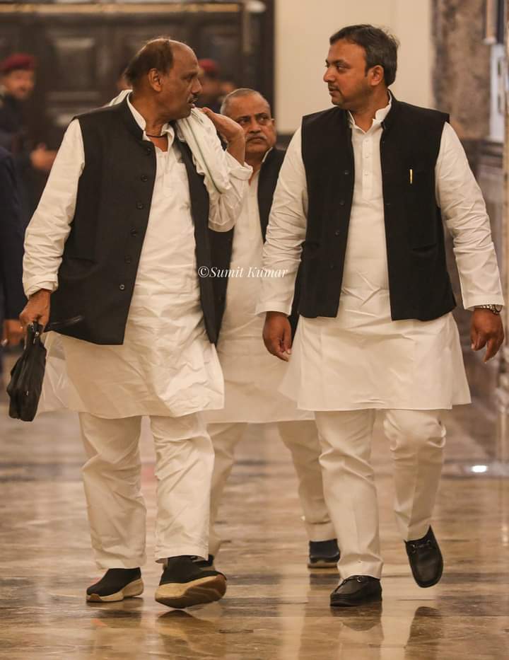 आजमगढ सदर विधानसभा से लगातार 9 बार विधायक पूर्व मन्त्री मा0 श्री दुर्गा प्रसाद यादव जी को जन्मदिन की ढेर सारी शुभकामनाएं, बधाई। 
  ईश्वर आप को उत्तम स्वास्थ,दीर्घ आयु सुख-समृद्धि दे ।
<a href="/samajwadiparty/">Samajwadi Party</a>