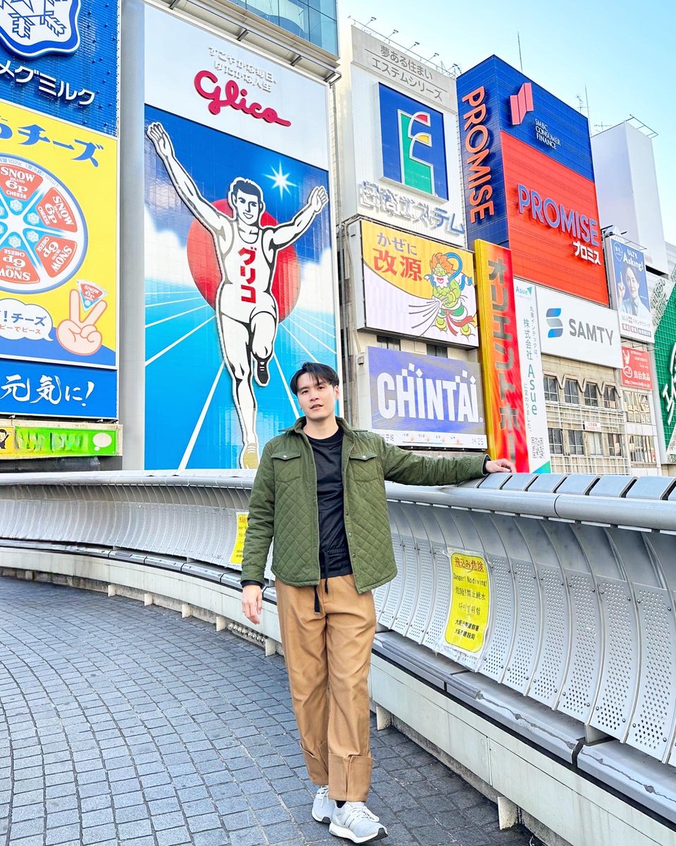 alexdefoxy's tweet photo. A Famous Glico 🎌
#alexdefoxyweekofbirthday
#alexdefoxyhbd2023
#alexdefoxycake
#MrWeekendVacationer
#alexdefoxy #myuniversealexdefoxy #japan #japanalexdefoxy #Osaka #OsakaAledefoxy #BAXtimeline #BAXalexdefoxy #BAXmoments #BAXoversea #vaca2023alexdefoxy #vaca2023 https://t.co/hJrSkKY3uv