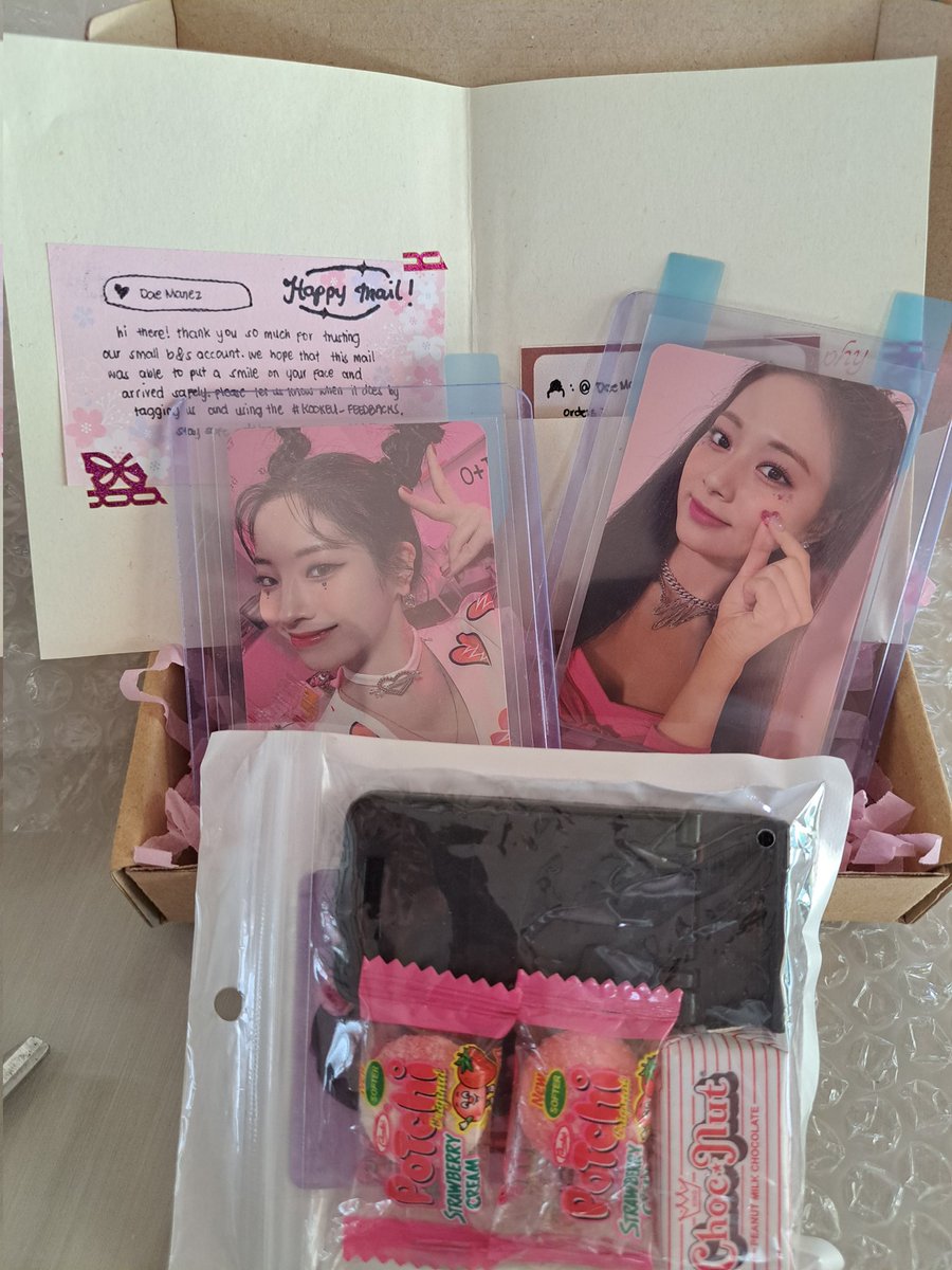DaeManez's tweet photo. ꮺ happy mail ! ♧ #TofuBuys ♧
✉️ @kookeukkacart
↳ the prettiest dubu photocard that I've been wanting to dupe more than 30P! thank you so much for the fast transaction, well packed, very accommodating seller. 'Til next transaction!
♧ #KOOKEU_FEEDBACKS ♧ https://t.co/kQZwrItxEd