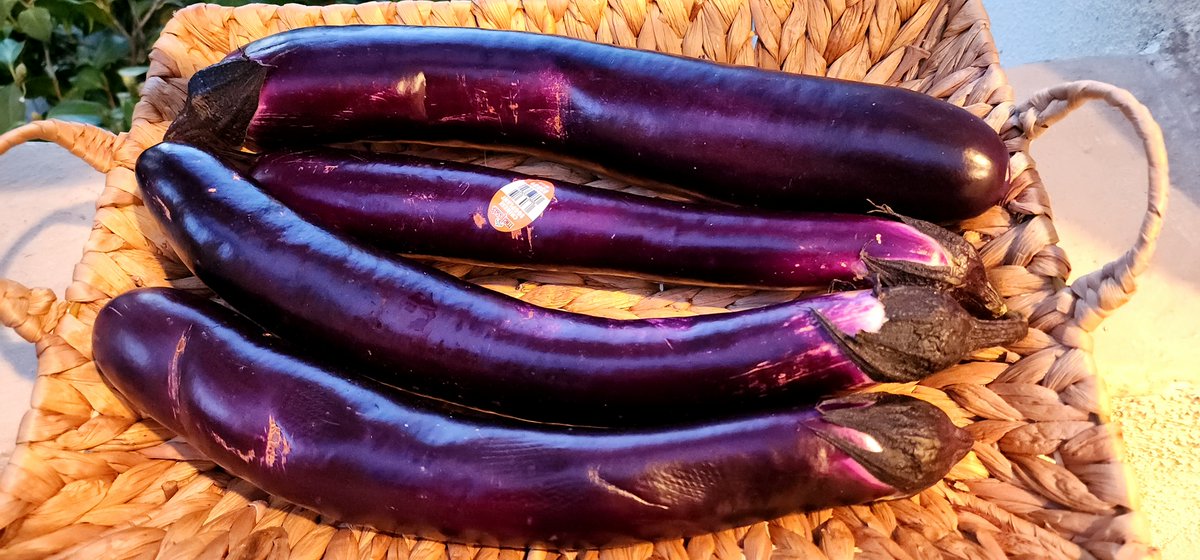 Just made eggplant pepper rice - so good as side dish for chickpea stew, roast chicken, or eggs, or as a 
lunch dish with its topping of sumac-flavored tomato salad!
Recipe from 52 Shabbats by Faith of
<a href="/blogappetit/">Faith Kramer says eat something from 52 Shabbats</a>.
See her presentation @ bit.ly/3QkwBzj
<a href="/MelissasProduce/">Melissa's Produce</a>