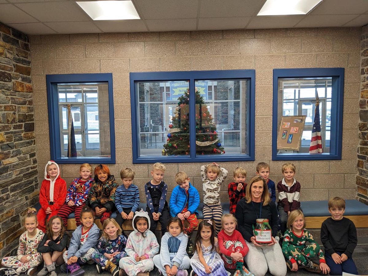 rockcanyonelem's tweet photo. The last few days of our KSL Quarters for Christmas last month were nothing short of amazing. We were absolutely thrilled with how much money we ended up being able to raise! 

#kslquartersforchristmas #RoadRunnersROCK https://t.co/P7xgWeujmK