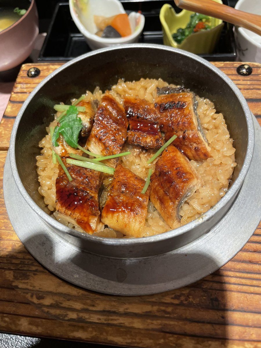 人の金で食う鰻は美味いか?😂 