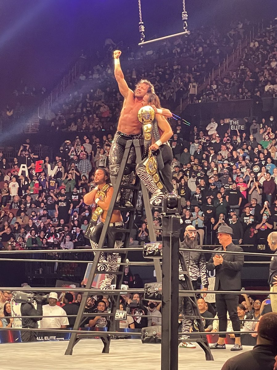 CassockClub's tweet photo. #AEWDynamite live from Los Angeles was incredible https://t.co/On5XPSPmVS