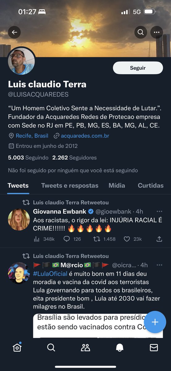 Pavinatto's tweet photo. Gosto de te ver ao sol, esquerdosinho; ver como você, que me ofende, é lindo! Lindo de morrer.
Compartilho também as lindas palavras que esse sujeito (que afirma lutar contra a desigualdade e o preconceito) diz sobre mim.
PS.: E ainda vou deixar o belo famoso: @LUISACQUAREDES https://t.co/FuGGr662RV