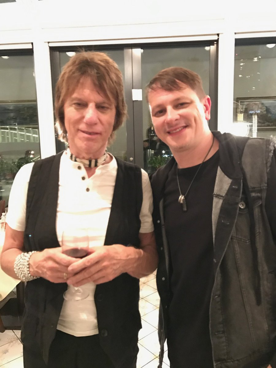 RayLuzier1's tweet image. ❤️ @jeffbeckmusic forever