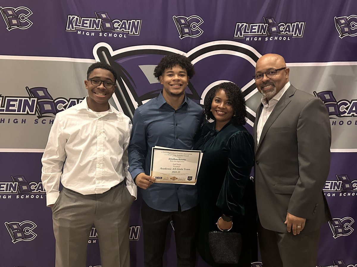 JonathanRosette's tweet photo. Qualified for 2nd team Academic All-State 😁 @KLEINCAINFB #studentathlete https://t.co/TSMsZBLymy