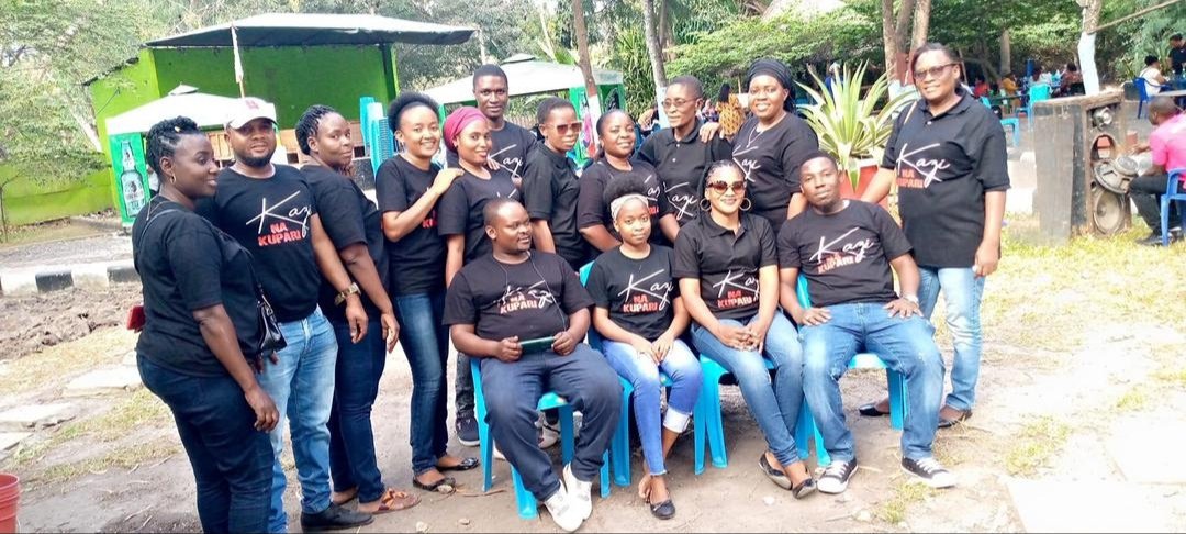 youngpower666's tweet photo. TUNAPRINT NA KUDALIZI (EMBROIDERY)
#JERSEY
#T-shirts Za Misiba
#Vikundi
#RoundT-shirts
#SchoolT-shirts
#Company
#Poloshirts
#Coupletshirt
#Mabegi&Mifuko
#banners/Mabango
KARIBU OFISINI KWETU TANDIKA DAR ES SALAAM TANZANIA
Call Us: +255673067159 https://t.co/7on8SIljzW