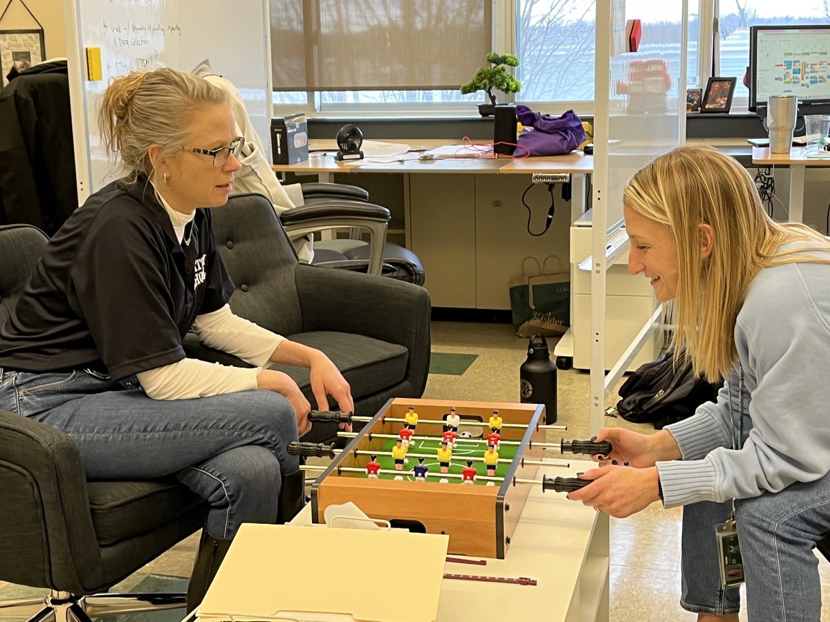 A little foosball for team building! <a href="/Kmbrly_Ross/">Kimberly Ross</a> @EricaLegaultx #heatlyontherise