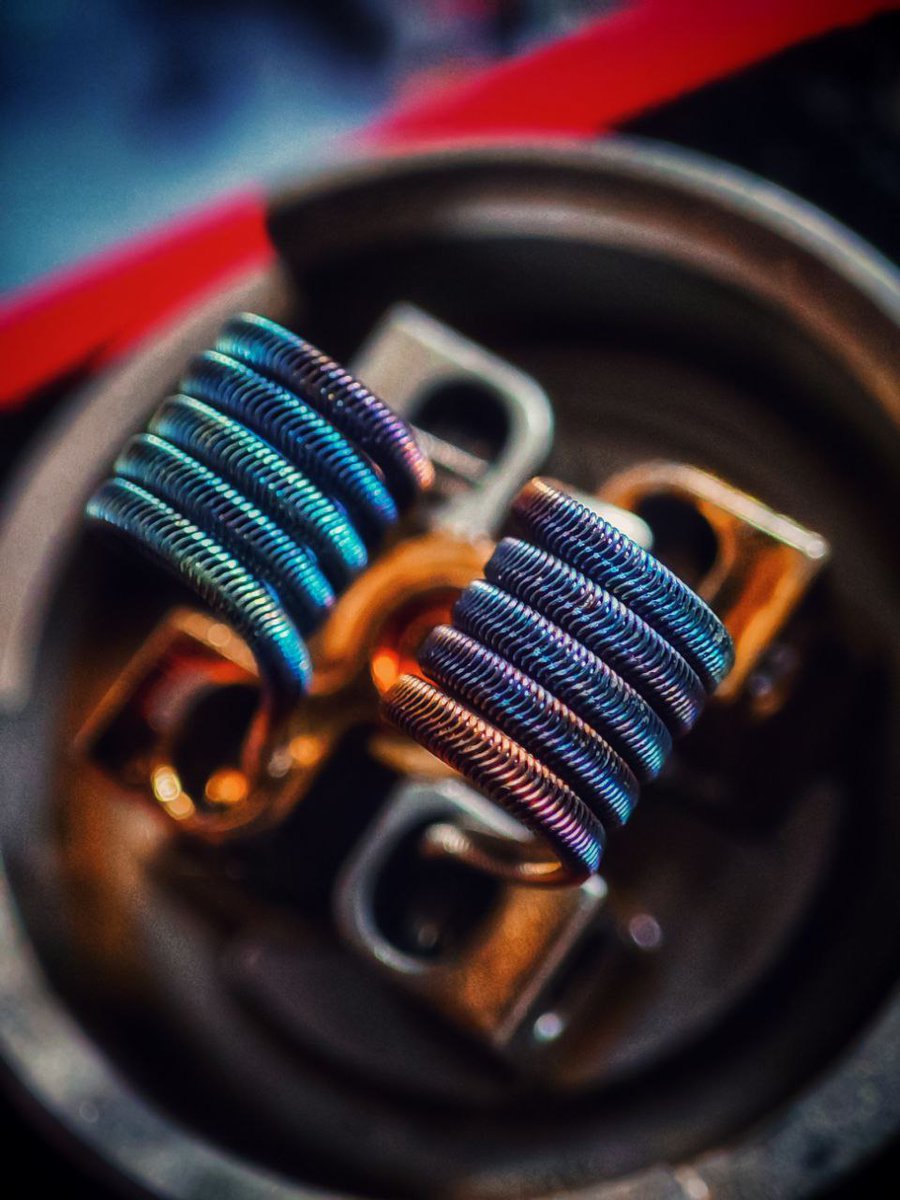 GeekvapePH's tweet photo. Going for this build today, what about you?
#GeekvpPh #GeekvpPhilippines #TaloX https://t.co/TFJeOIAtnX