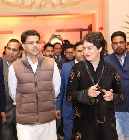vaibhav__iyc's tweet photo. लोकप्रिय नेत्री कांग्रेस महासचिव श्रीमती प्रियंका गांधी जी को जन्मदिन की हार्दिक बधाई एवं शुभकामनाएं।

मैं ईश्वर से आपके उत्तम स्वास्थ्य एवं दीर्घायु जीवन की कामना करता हूँ ॥  @priyankagandhi

https://t.co/y2452sAx4H https://t.co/s8ASnEM6H7
