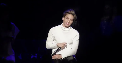 fukichan72's tweet photo. 🎤 how blessed we are to be able to watch the highlight medley, live 🎶
🎞️ https://t.co/CygEylhGbH
#Base8thAnniversary https://t.co/DmzHCbQ6Ey