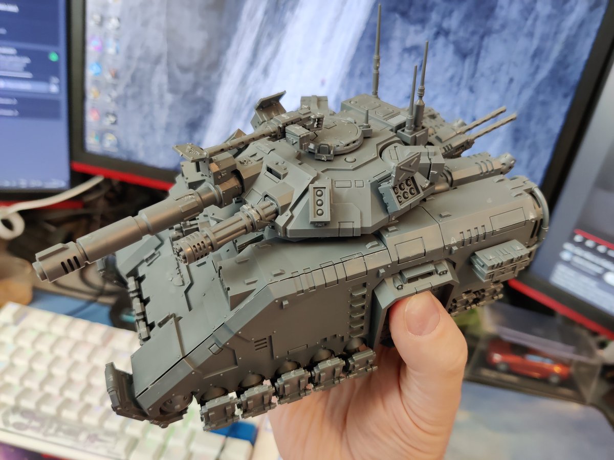 Kaelaris's tweet photo. Honestly this model is incredible. I adore what @warhammer does with their sculpts. 

Painting this is gonna take a whole day... https://t.co/Stzoqy96n1
