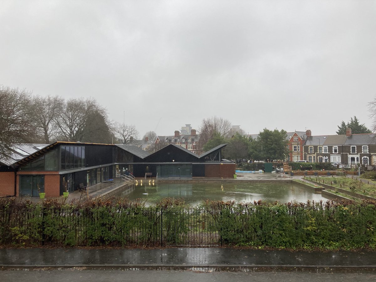 Woke up to find a new outdoor swimming pool @grange_pavilion 😬
