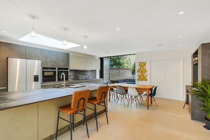 Vist our Ealing showroom and view a selection of Neff appliances, Miele appliances, Elica, and Blanco sinks, ideal for sparking inspiration for any upcoming kitchen extension project.
Find out more at: ow.ly/lG4x50LErw5