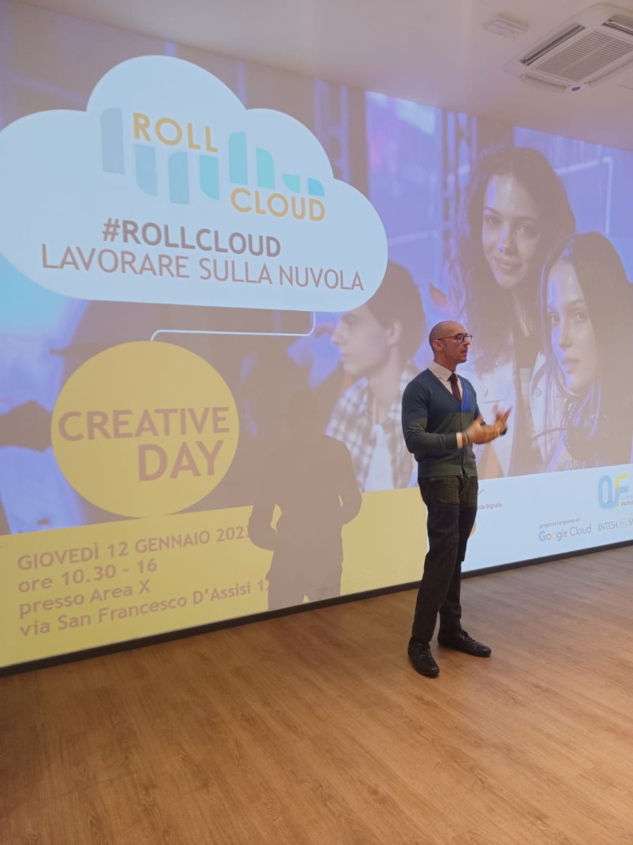 elisabettagram5's tweet photo. Al via il #CreativeDay di #RollCloud! Una giornata all’Area X di @intesasanpaolo con i 7 team selezionati per finalizzare gli elaborati con i formatori e i volontari aziendali di @intesasanpaolo @Noovle_SpA e @GoogleCloud_IT! 

@fmdigitale 
@CStajano 
@Valentina_fmd https://t.co/ox9mMLzUpy