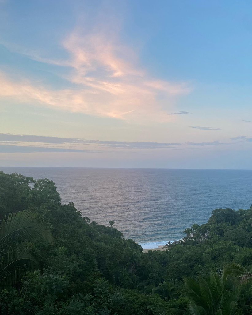Tarabrowne3's tweet photo. Days like today, I wish was back in Mexico 🇲🇽 
📍San Pancho, Mexico https://t.co/vwijbG5XuO