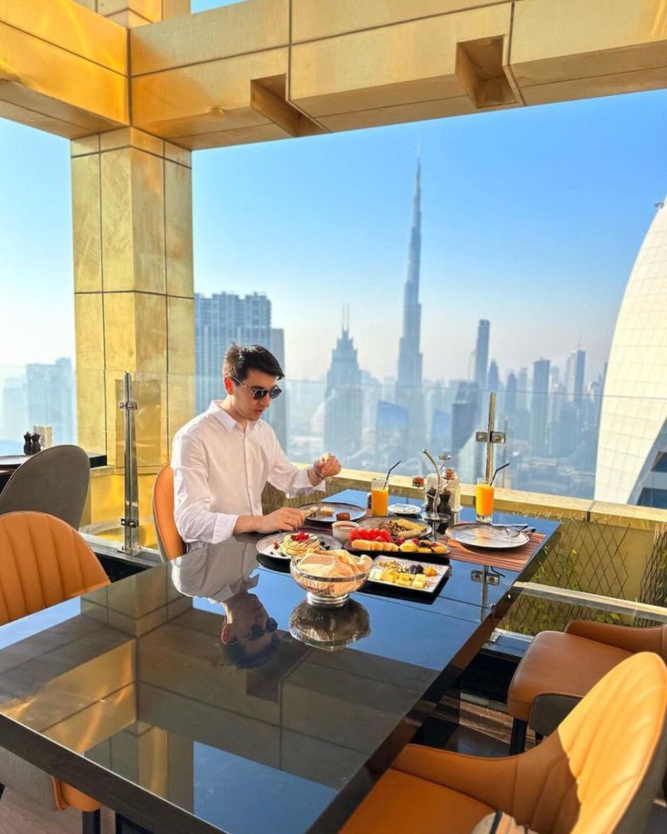 On Twitter RT saudi n dubai Highest View on-twitter-rt-saudi-n-dubai-highest-view