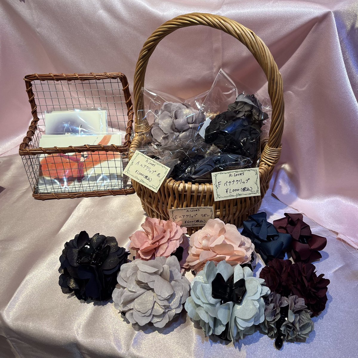 balletshopFAIRY's tweet photo. 昨年開催のAi Lovesさんコラボイベントにて販売していたヘアクリップは継続販売中です💕
人気商品のため、お早めにご覧いただくことをおすすめいたします🌟

いくつも欲しい素敵なデザインばかりです😍
オンラインショップはこちらから↓
https://t.co/gRzrR44B46

＃バレエ ＃AiLoves ＃ヘアクリップ https://t.co/DVflKhKKFM