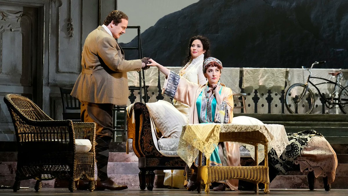 FEDORA - MET OPERA LIVE - Sat 14 Jan 5.55pm - Umberto Giordano’s exhilarating drama returns to the Met for the first time in 25 years. Packed with memorable melodies, showstopping arias, and explosive confrontations 
Book here - buff.ly/3X4tTka