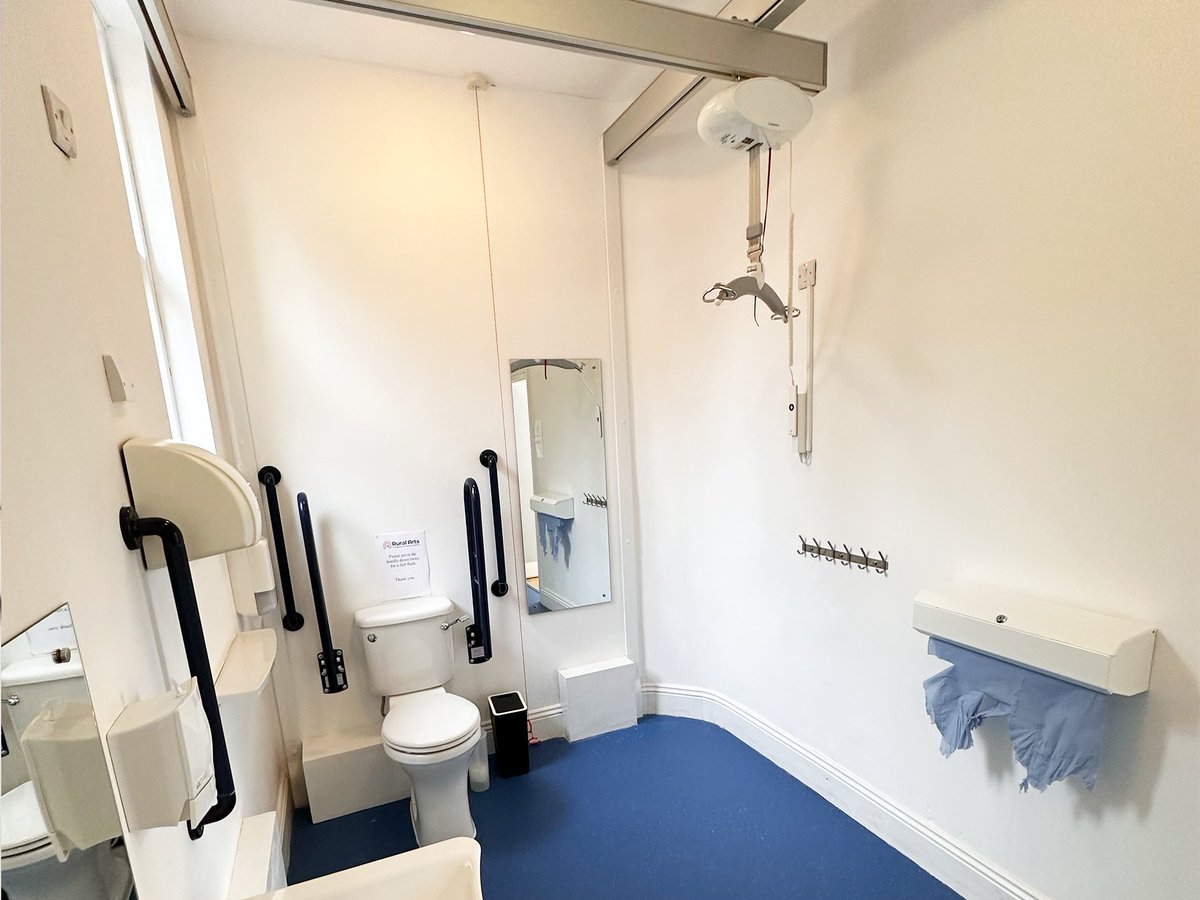 RuralArts's tweet photo. We have recently renovated an accessible Changing Place toilet at The Courthouse in Thirsk! The toilet is designed to help those who require assistance.
Read more at: https://t.co/0vAODBuXlE
#changingplace #ruralarts #northyorks https://t.co/GOAXYyjQSH
