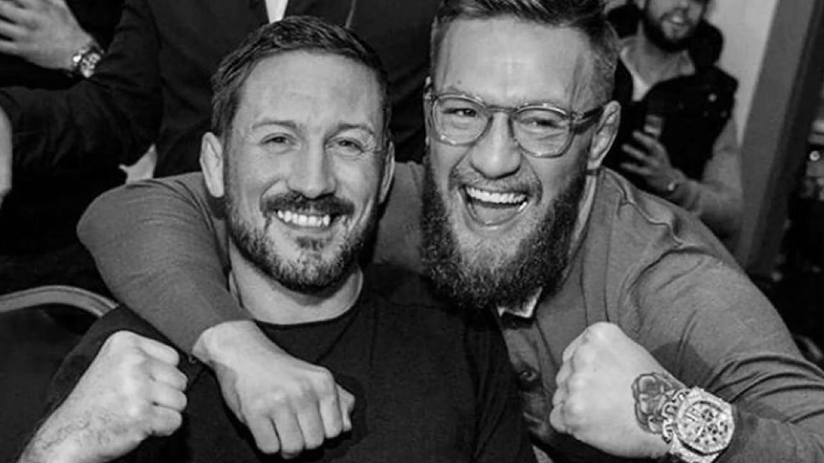 The secret trick John Kavanagh, coach of Conor McGregor, uses in every workout.

🧵THREAD https://t.c...