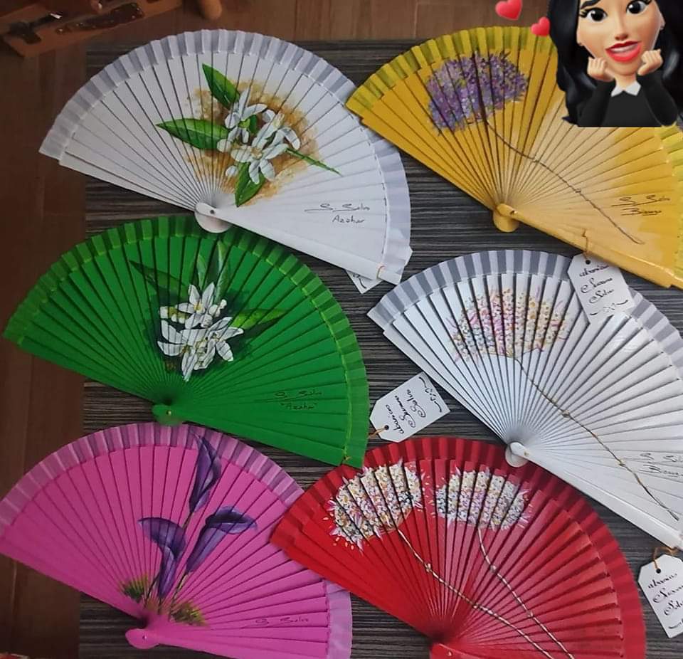Makoamoda's tweet photo. Feliz jueves!!!
Abanicos pintados a mano 💕una maravilla❤️ Si te gustan encárgalos  por WhatsApp en el 695396167.
#abanicos #hechoenespaña https://t.co/nCg5jTAtRp