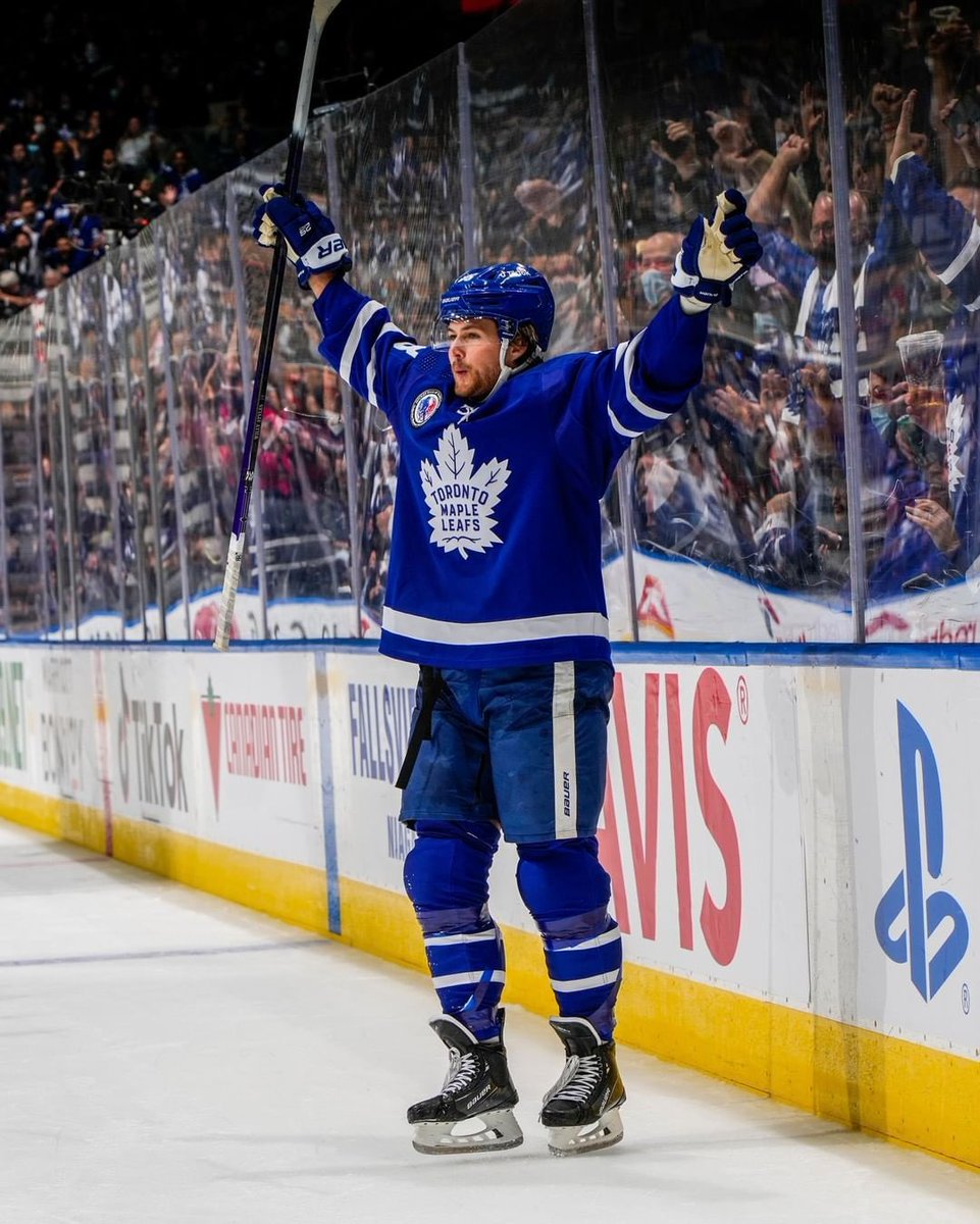 tavkniesnythews's tweet photo. ‼️Twitter voting for the all star game is open (instructions in the below photo)‼️ 

To vote I am going to be tweeting:
 - #NHLAllStarVote William Nylander

Retweets also count as votes. So you should retweet this to get willy more votes☺️ let’s get our boy there !!! https://t.co/l3bpKIzA9r