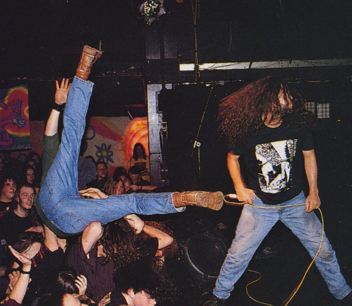 EaracheRecords's tweet photo. Kevin Sharp London 94 on tour with Pungent Stench. Blows my mind that this gig was 29 years ago. I can remember it like yesterday
#kevinsharp #brutaltruth #pungentstench #earacherecords #london https://t.co/2wCD60XJMh