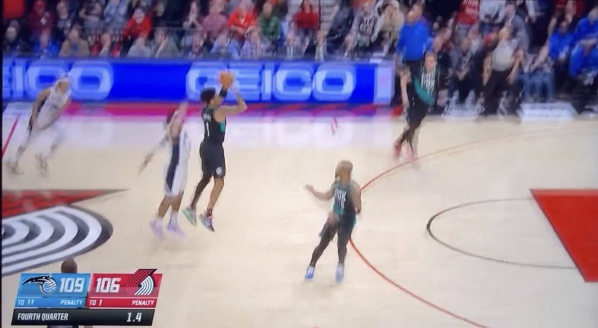 reyesallan's tweet photo. @WorldWideWob enough time? https://t.co/o7OKyw9srt